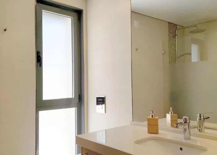 Quartos Com Casa De Banho Privada Perto Da Malveira Rum i privatbostad