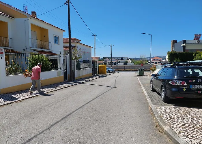 Quartos Com Casa De Banho Privada Perto Da Malveira *
